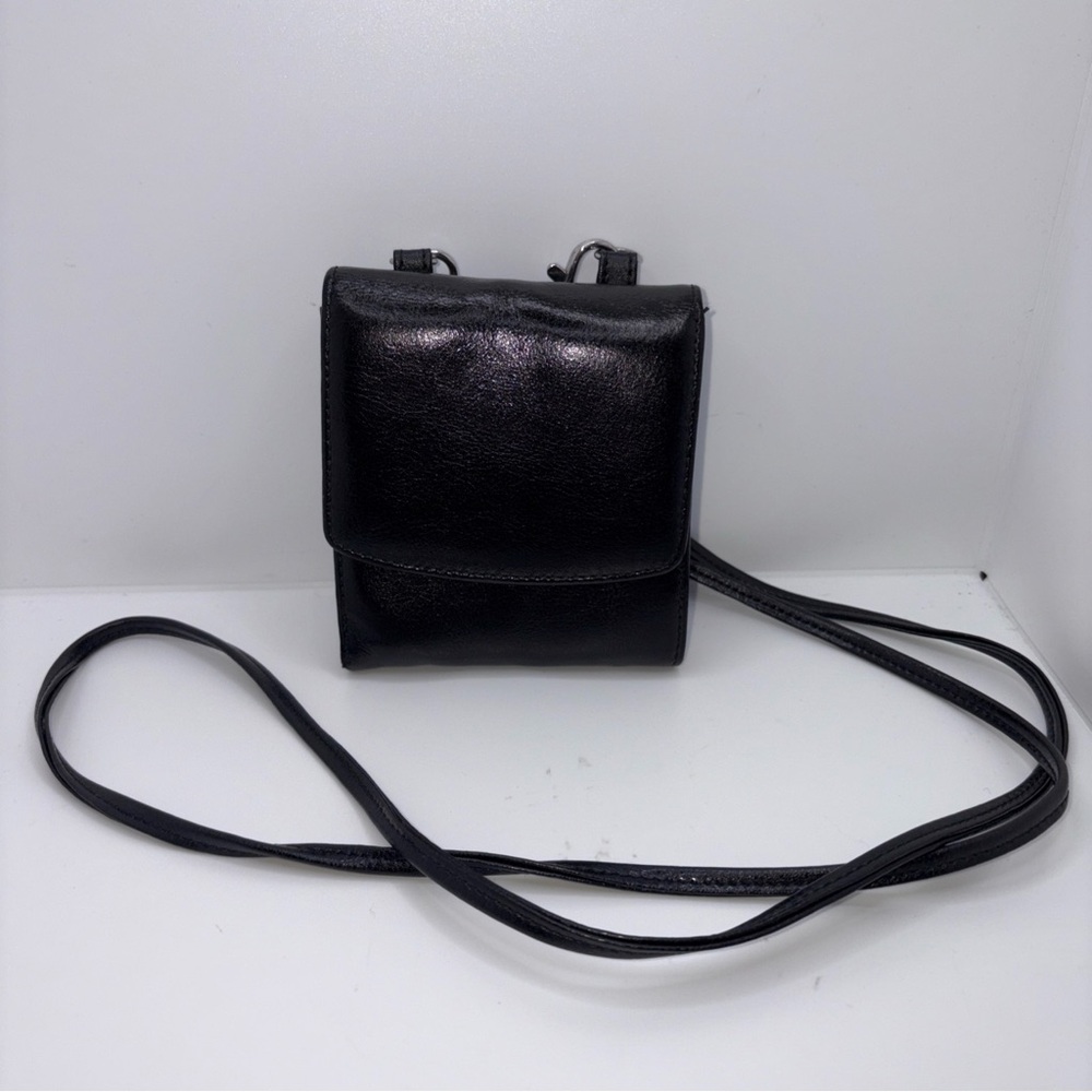 WILSONS LEATHER Mini Crossbody Travel Organizer Pockets Wallet Black Minimalist